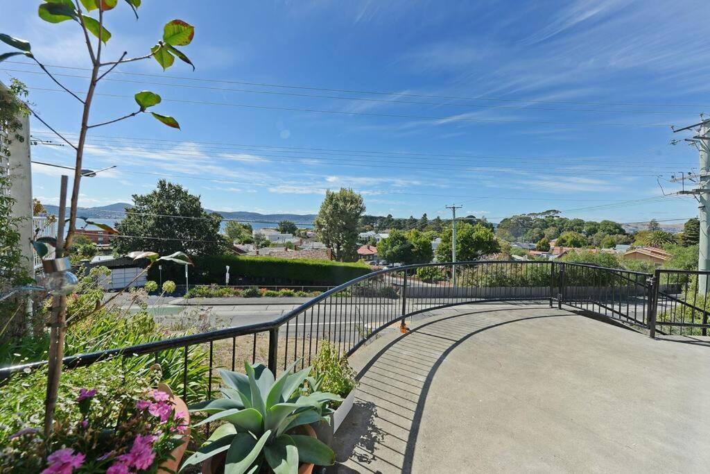 فيلا The Tassie - Luxury With Panoramic Water Views هوبارت المظهر الخارجي الصورة